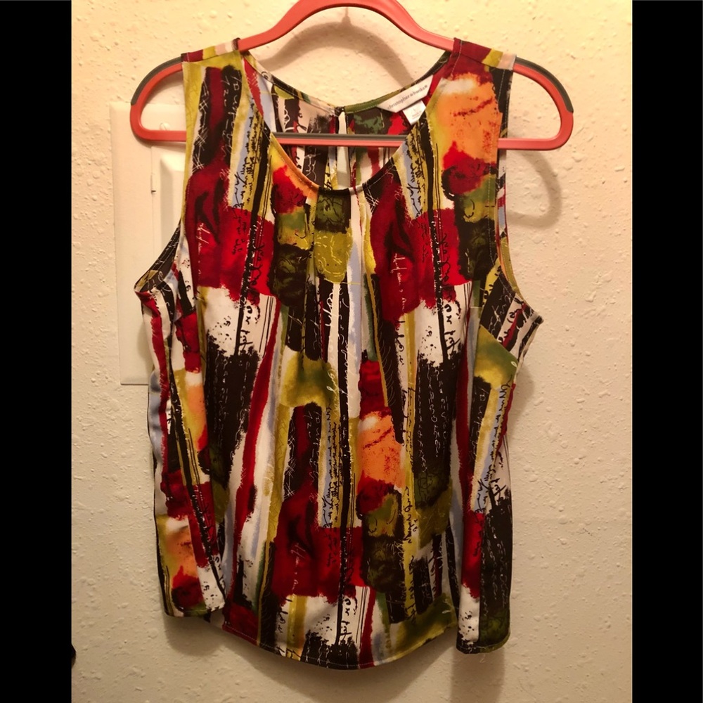 Very cute multicolored geometrical blouse